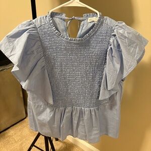 Flutter sleeve smocked top